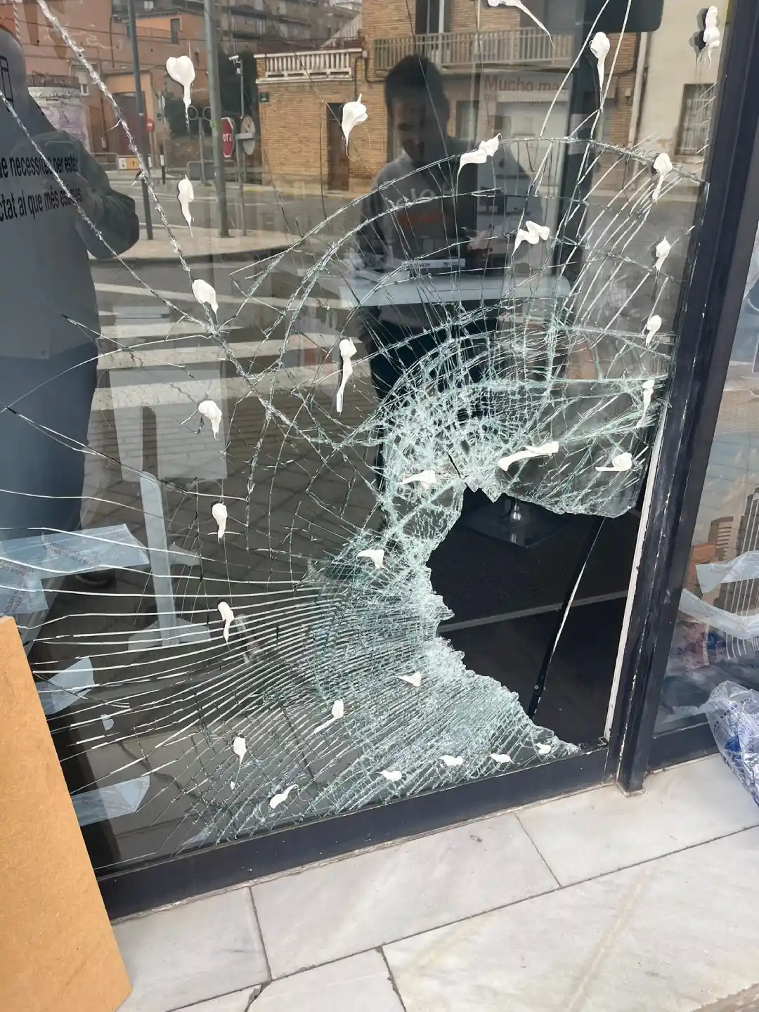 Reposición de vidrios para seguros y particulares fraga